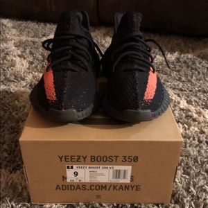 yeezy 350 red stripe